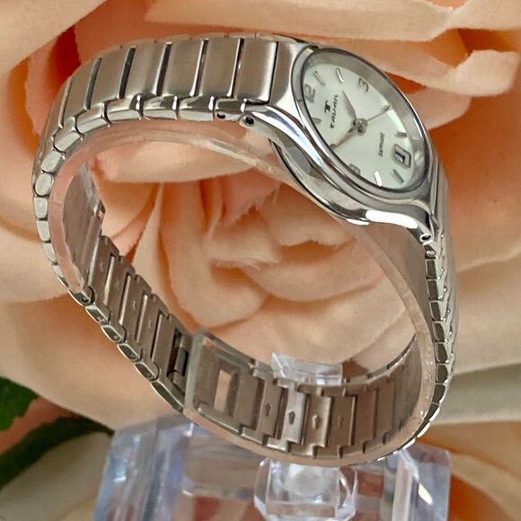 Tavan Swiss Quartz Stainless Steel Watch Mother of Pearl Dial - Picture 7 of 16